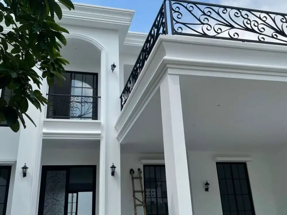 Rumah Mewah 2 Lantai dengan Kolam Renang Pribadi Di sentul | LT 220 LB 200 | SHM | Harga 3,8 M NEGO