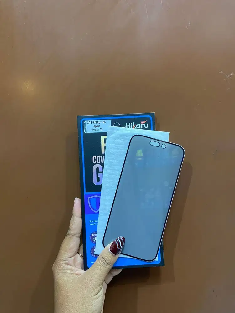 Hikaru Tempered Glass 3D Privacy iPhone 15