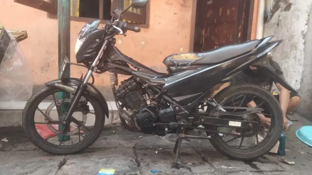 Motor satria fu
