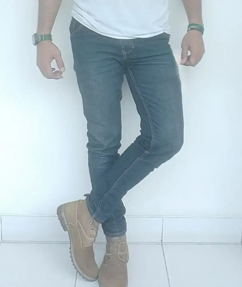 Celana Levi's denim fading size 33 slimfit stretch
