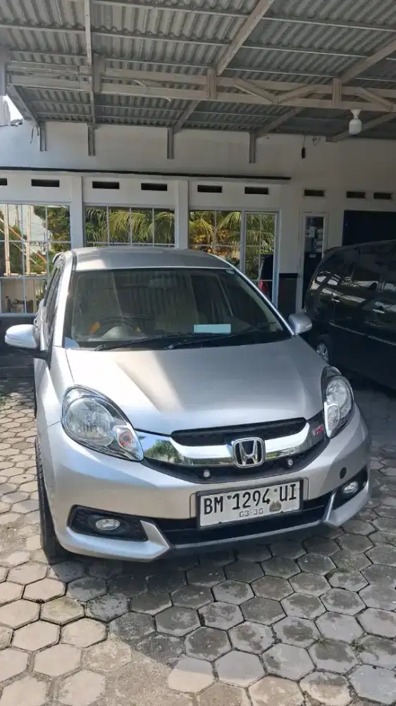 Mobilio E At 2014 km 100rban pajak hidup