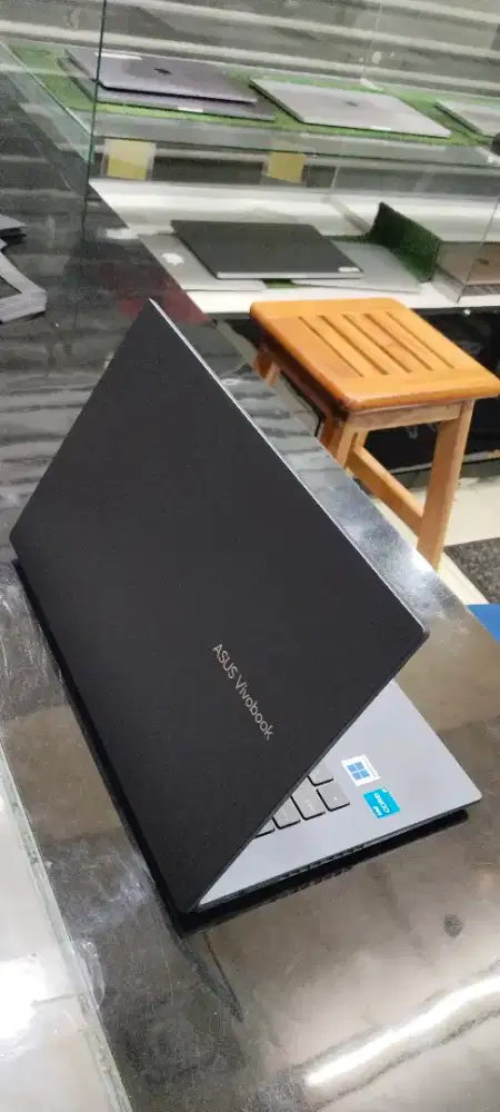 Asus Vivobook X4102ZA Core i5-1235U | Ram 8gb | SSD 256gb | Layar 14