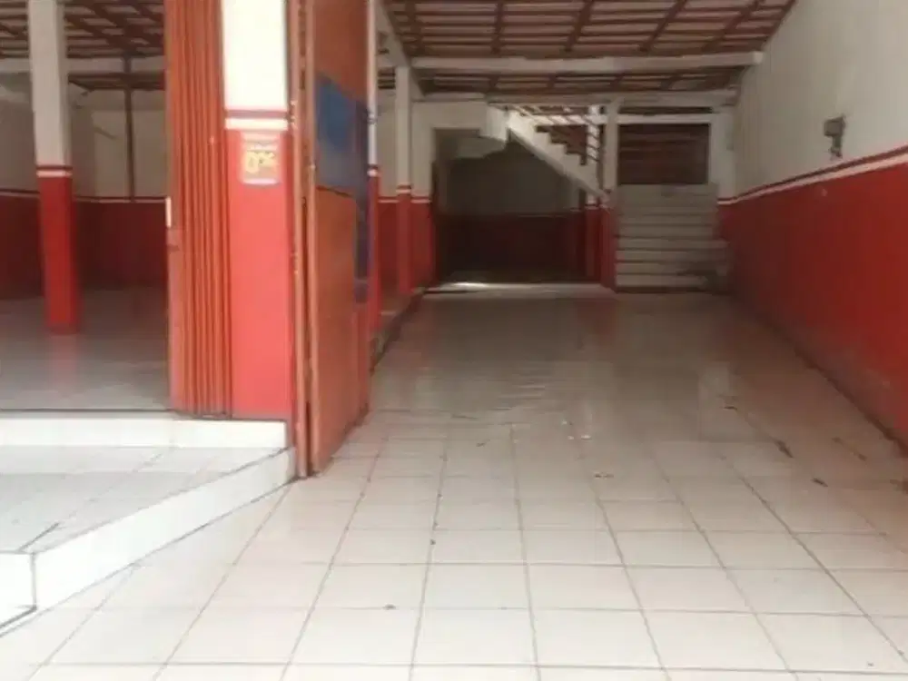 Gudang disewakan setu 1.5 lantai bersih rapih tinggal masuk deket tol akses 2 mobil