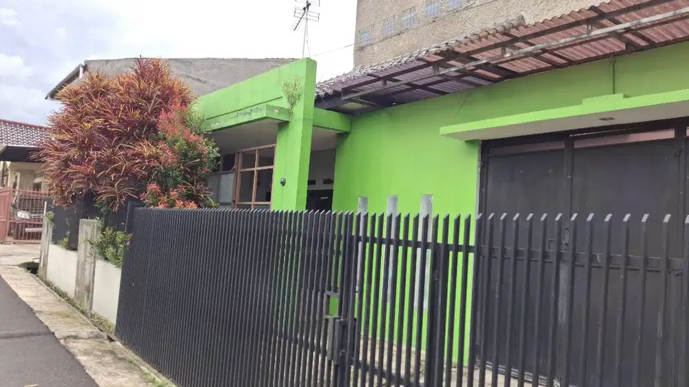 dikontrakan rumah 3 kamar tidur siap pakai di Kota Cimahi siap pakai