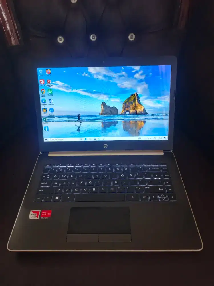 Laptop hp 14s Amd A9 radeon R5 ram 8gb ddr4 ssd nvme 128gb tipe sLim