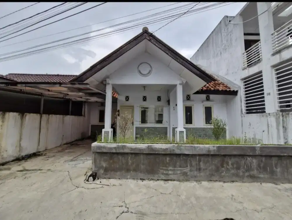 DI JUAL BU, RUMAH DI PERUM INTAN REGENCY GARUT, KABUPATEN GARUT,