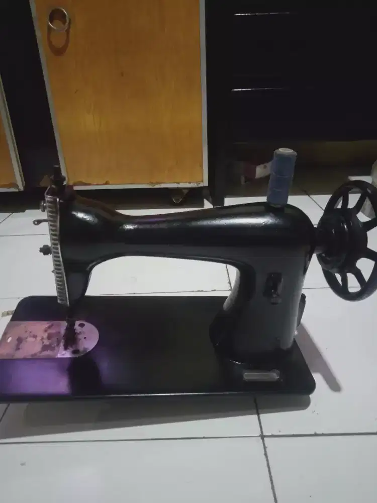 Kepala jahit kecil