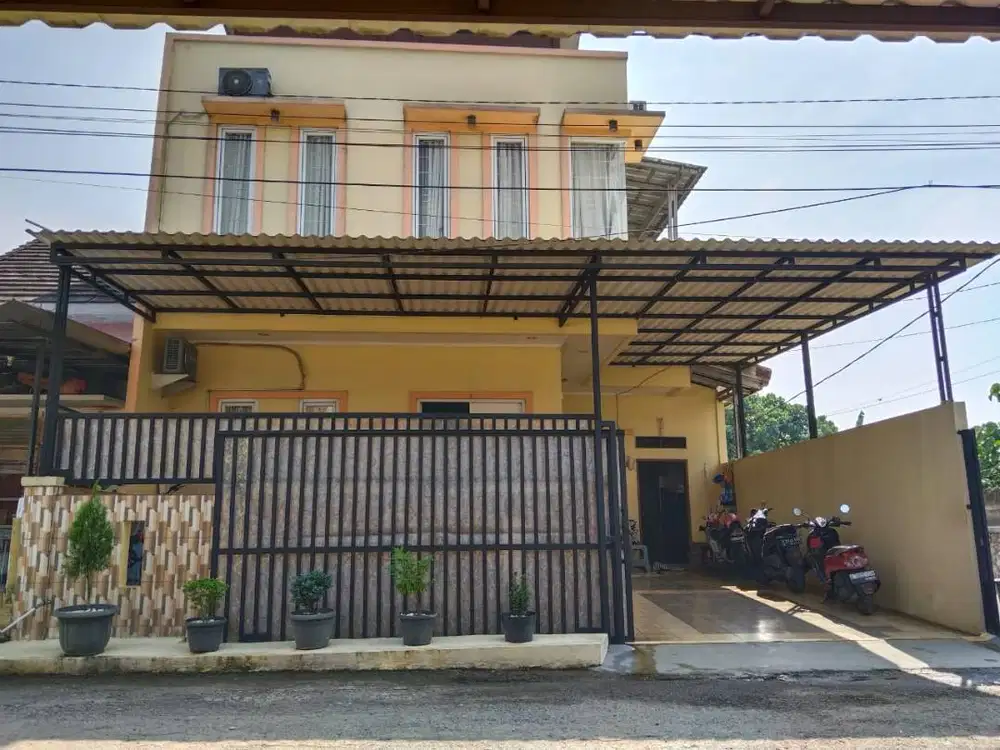Disewakan Rumah 2 Lantai Posisi Hook