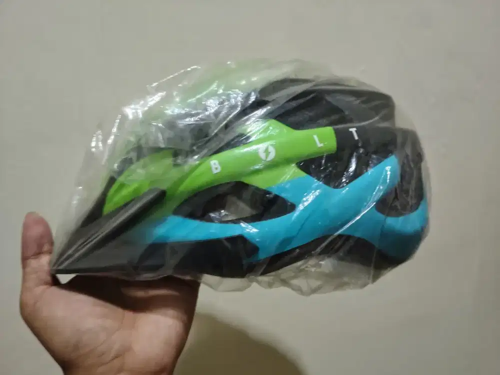 Helmet / Helm  Sepeda Polygon Bolt