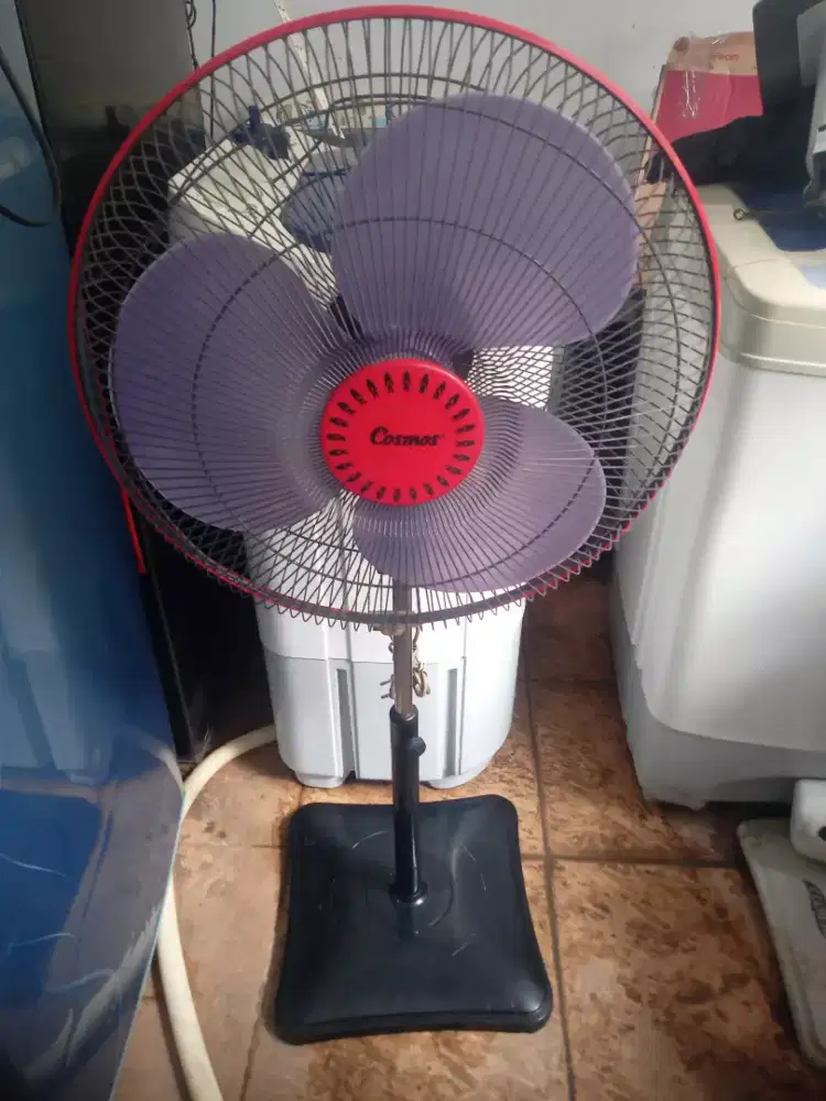 Kipas angin stand fan 16 inch merk cosmos normal siap pakai nego tipis