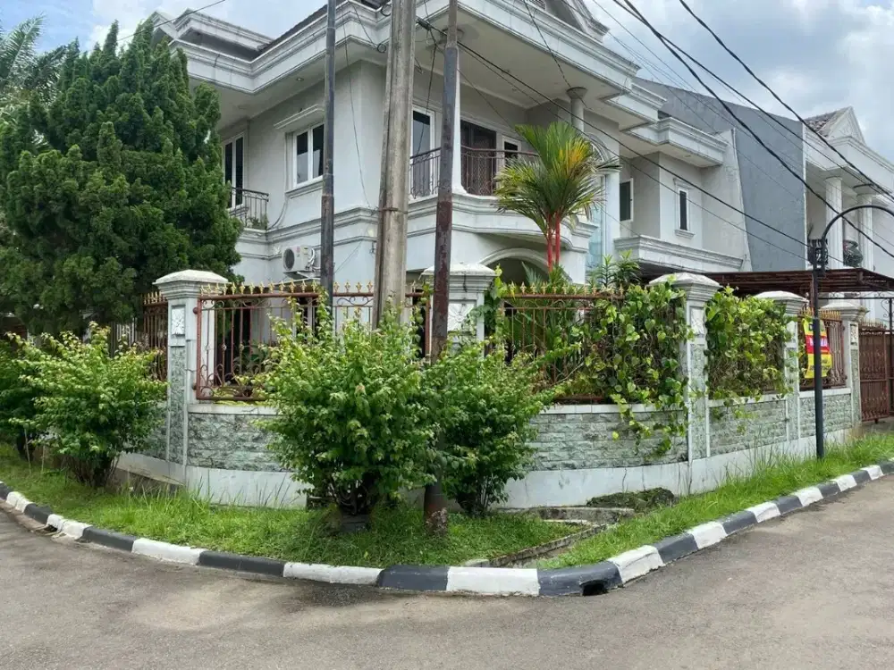 Rumah Hook Dijual CIbubur Taman Laguna Jatikarya dekat pintu tol bebas banjir