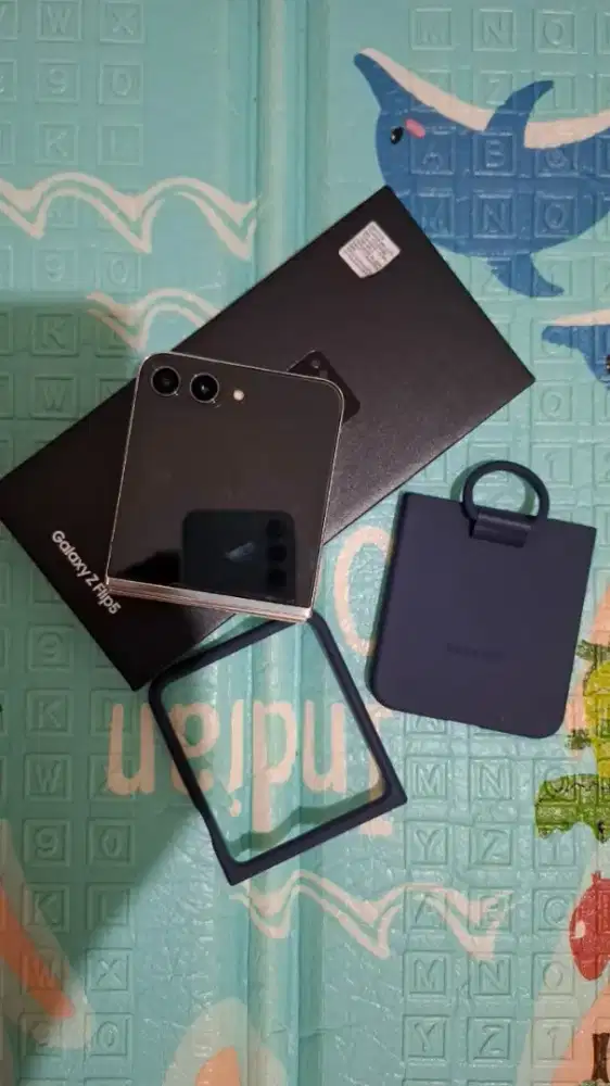 Samsung gaalxy  z flip 5 256gb