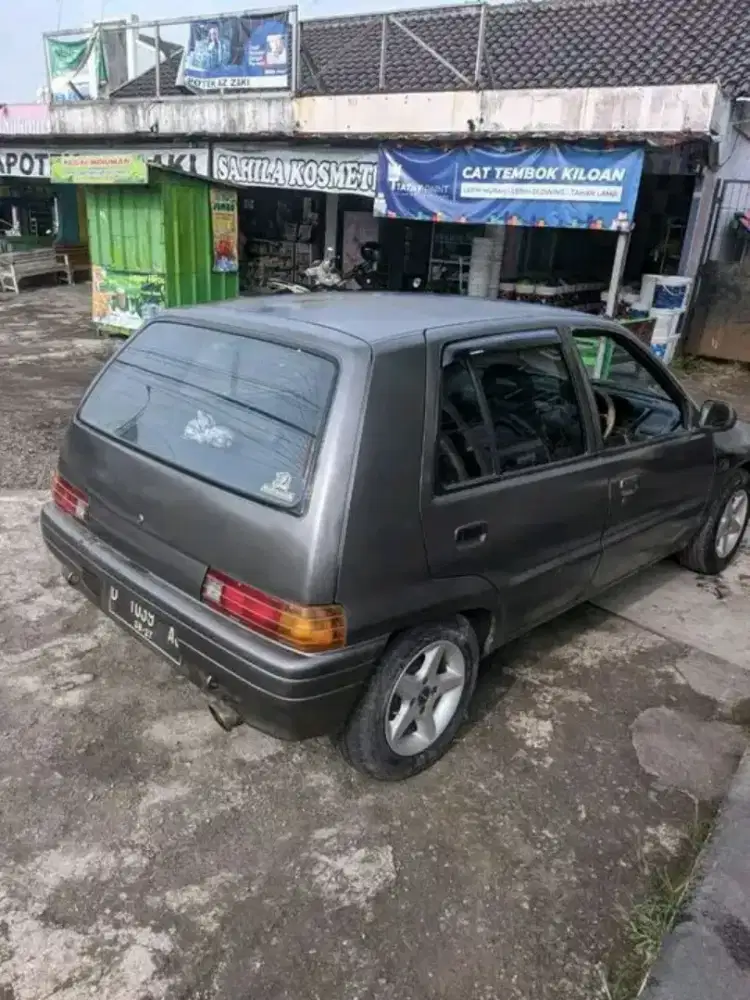 Jual cepet Charade g 100 tahun 1988