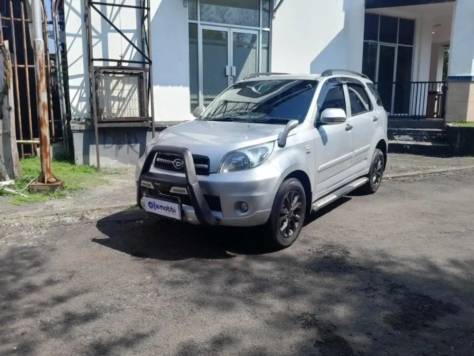 KM Rendah - Daihatsu Terios 1.5 TS EXTRA Bensin MT 2013 Silver