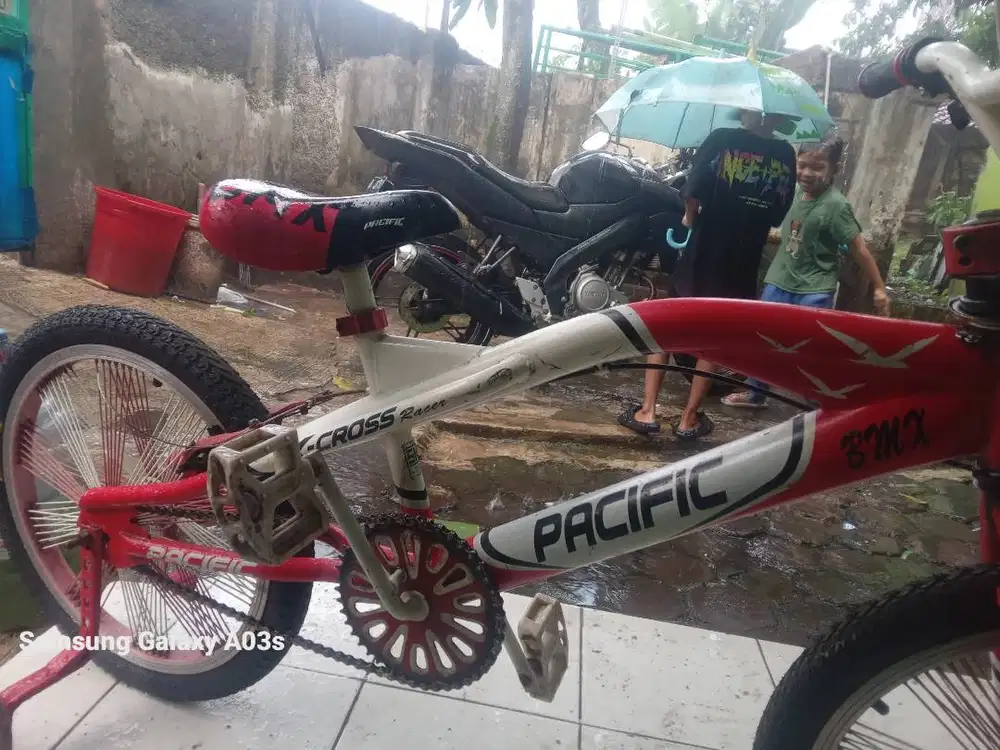 Sepeda bmx pacific x cross racer