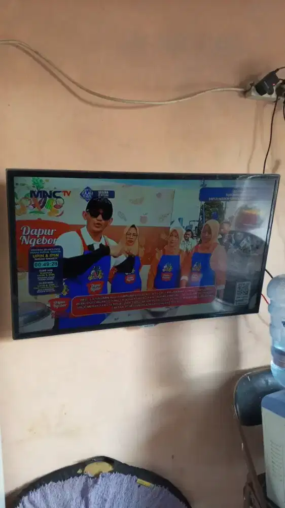 Tv smart tv merek Samsung 40 inch