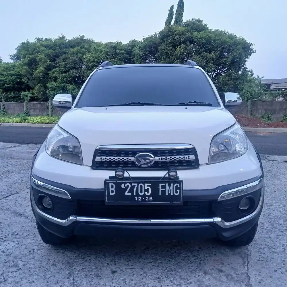DAIHATSU TERIOS 1.5 TX ADVENTURE AT (2013)