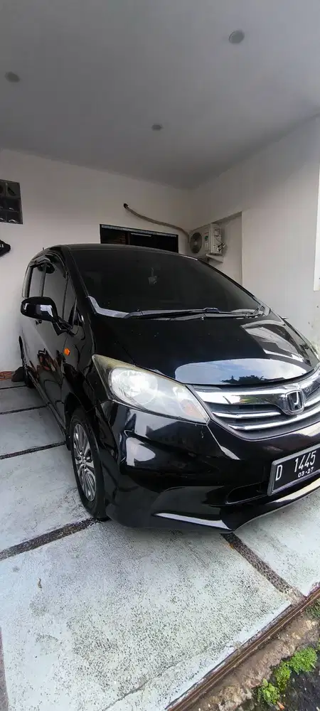HONDA FREED 1.5 A/T 2012 HITAM SIAP PAKAI ! KM 114.000