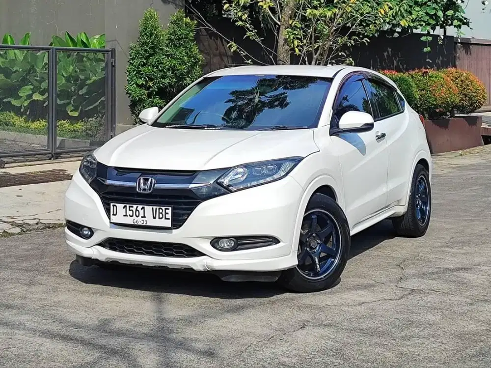 Honda HRV SPECIAL EDITION JBL 1.8 AT 2016 LowKM 84rb RECORD BANDUNG