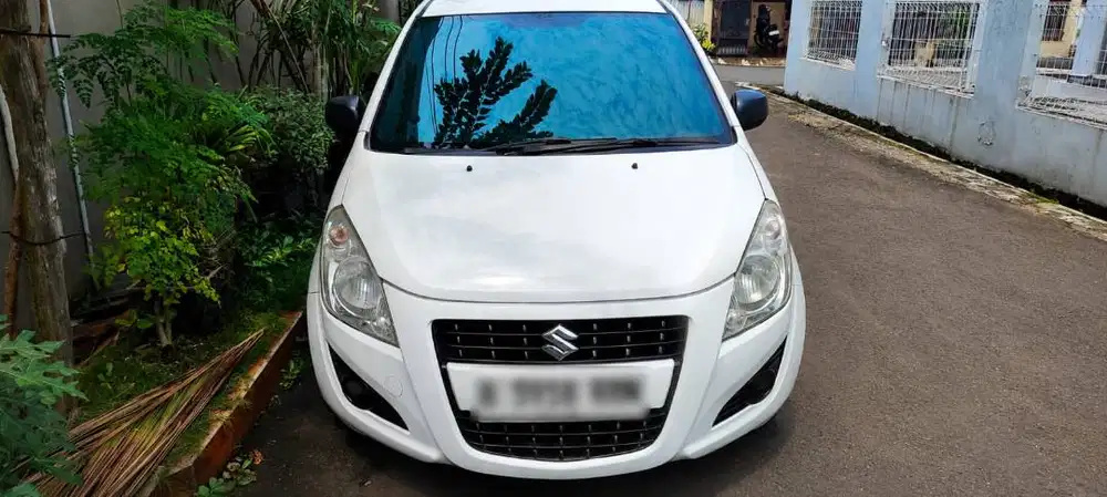 Suzuki Splash 1.2 AT 2013 Warna Putih