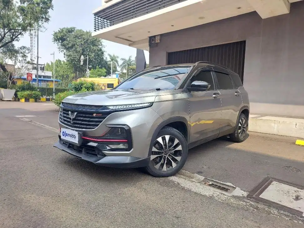 LOW DP Wuling Almaz RS 1.5 Exclusive 7-Seater Bensin-AT 2021 DFI