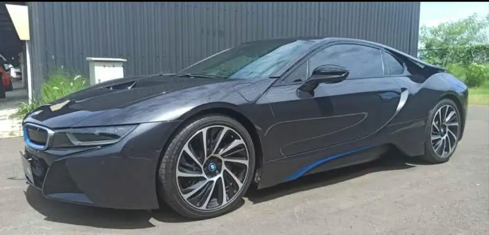 BMW i8 e-drive 2015/2016 km17