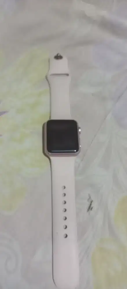 dijual jam tangan merek apple watch series 1 kondisi msh bgus