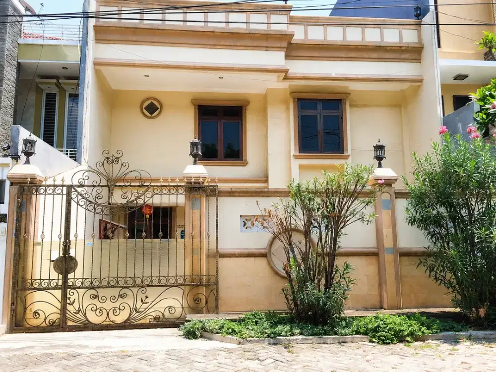 Rumah 230m2 10x23 4+1KT Semi Furnished SHM Bisa KPR di Taman Palem