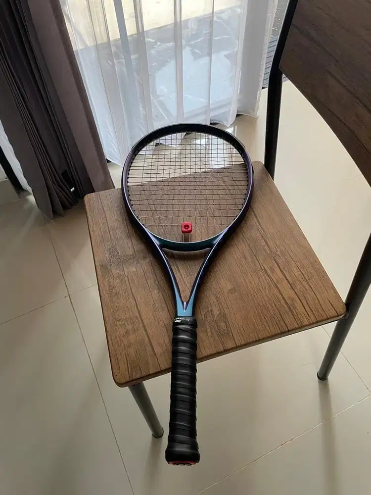 Raket Tennis Wilson Ultra V4