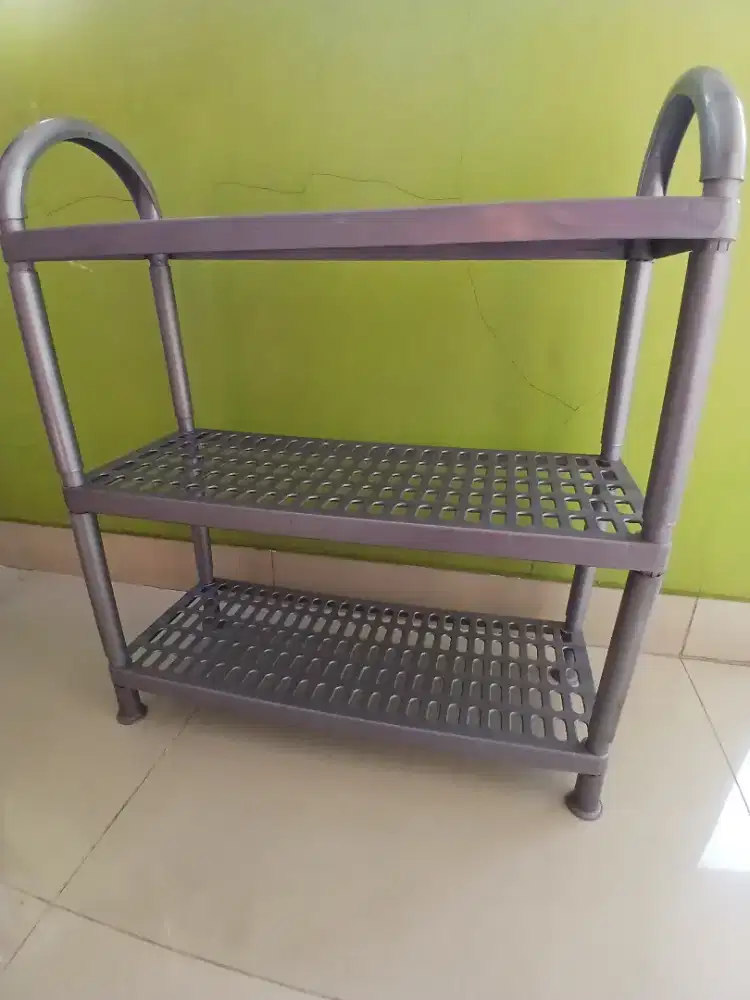 Rak Sepatu Plastik Susun 3