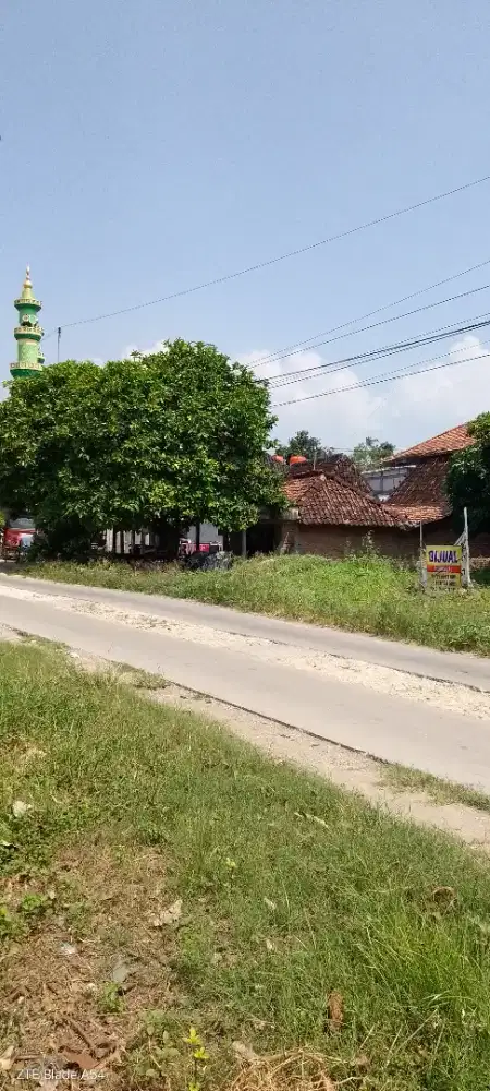 Dijual tempat lokasi strategis,di jln raya desa tambakan-kota gubug.
