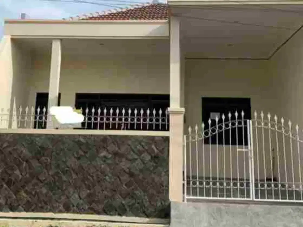 Sewa rumah Nirwana Eksekutif Surabaya