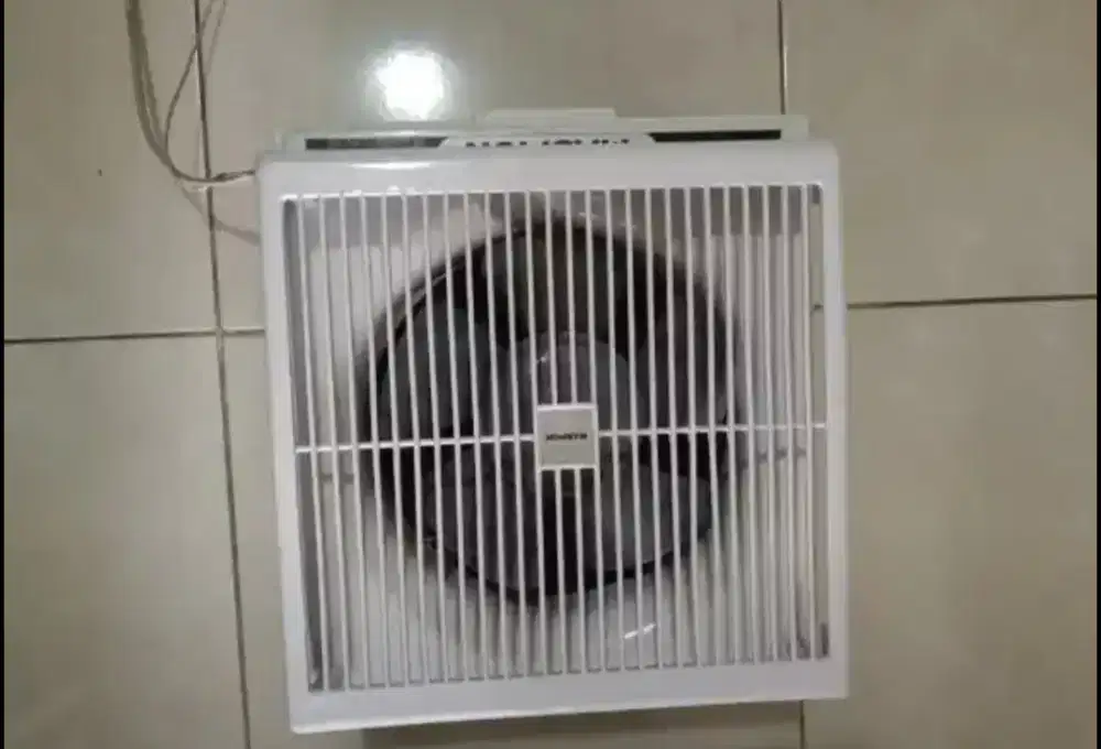 Dijual cepat exhaust fan dinding 8 inchi maspion murah