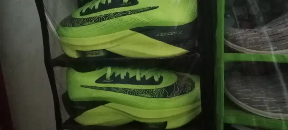 Sepatu nike running