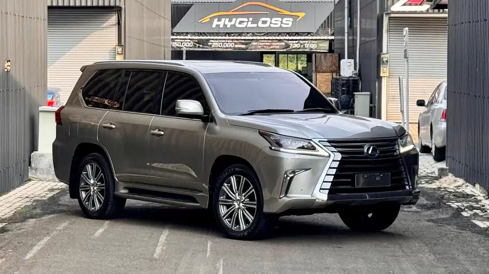[Km 12k] Lexus LX570 2017