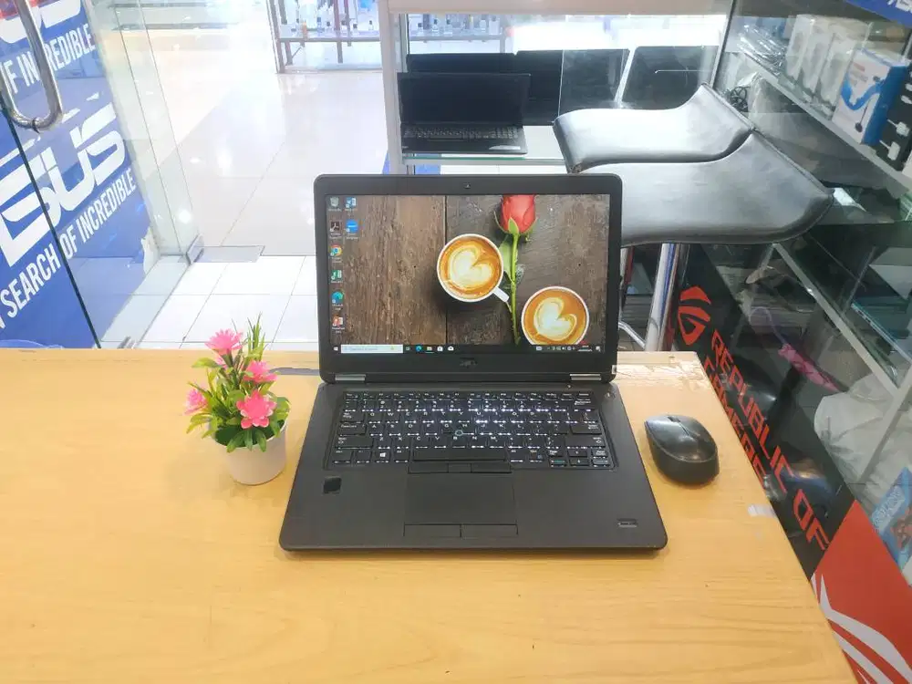 LAPTOP TINGGAL PAKE DELL LATITUDE E7450 CORE i7 RAM 8GB