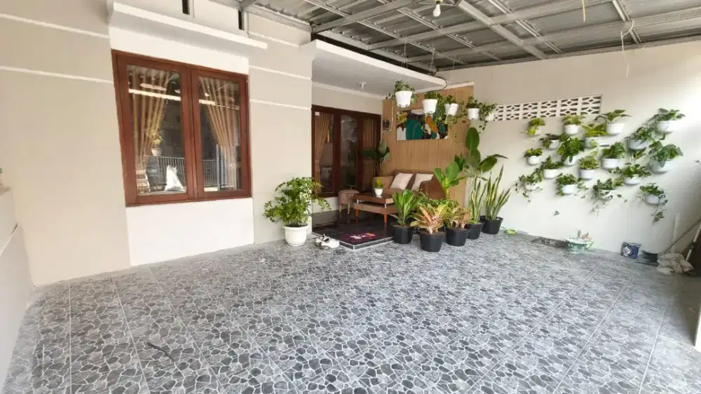 Rumah plus furniture dalam perumahan pondok indah Banguntapan Bantul