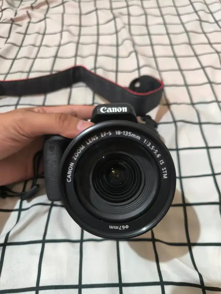 Jual cepat Canon EOS 800 D