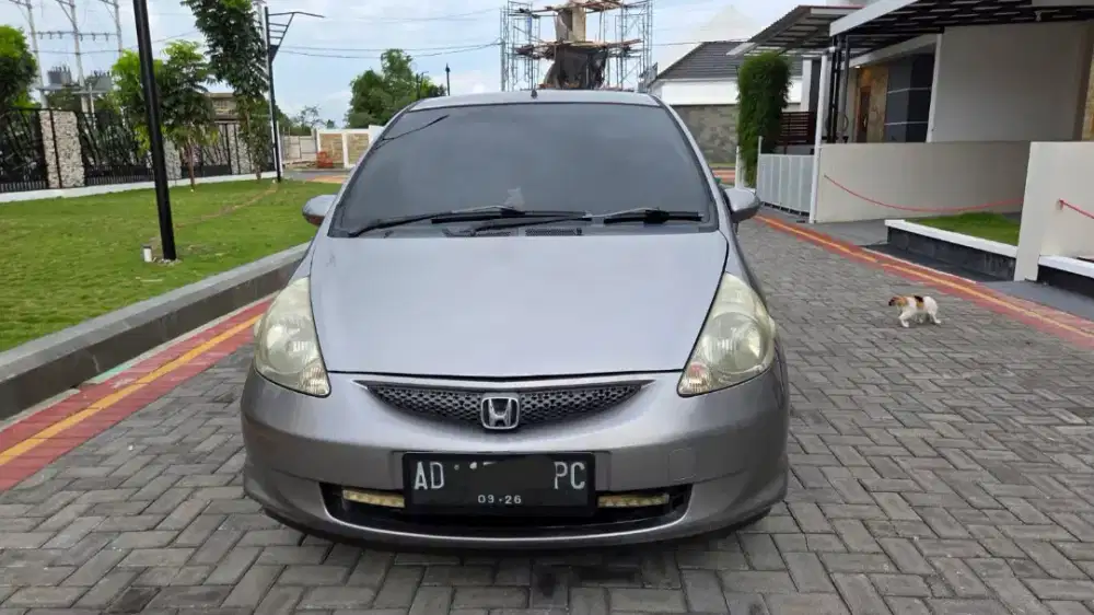 JUAL Honda Jazz Abu-abu  Matic GD3 i-DSI 2007 Istimewa