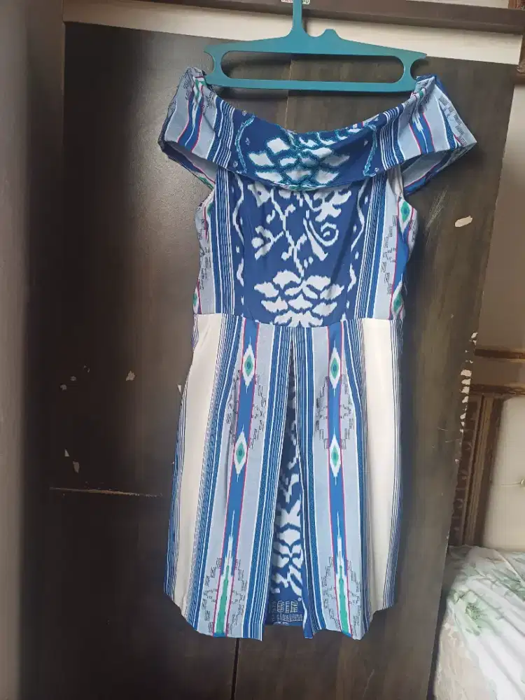 Gaun dres batik