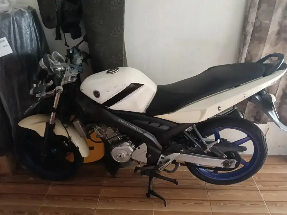 DIJUAL YAMAHA VIXION 2011