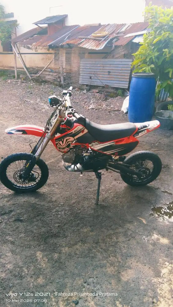 Motor trail  anak