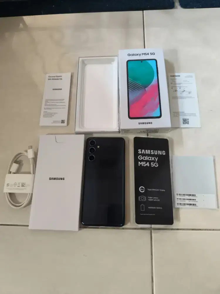 Samsung m54 5G 8/256 dark blue super mulus sein