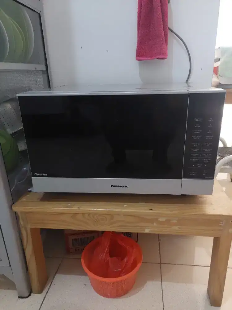 Dijual 1 unit microwave merek Panasonic