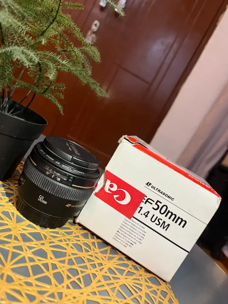 Jual lensa Canon 50 mm f1.4