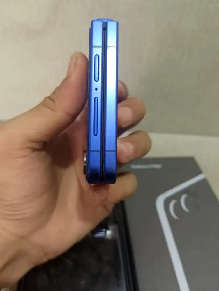 Samsung z flip 7 ram 12/512