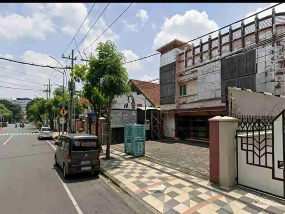 posisi no.1 surabaya HITUNG TANAH raya walikota mustajab