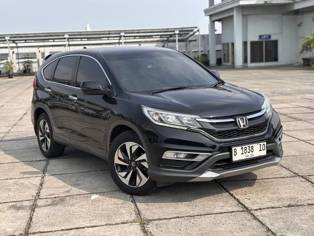 Low KM Honda CRV 2.4 AT Matic 2015 / 2016  Plat Genap