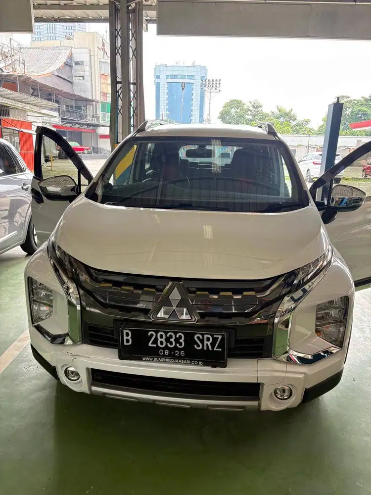Dijual Mitsubishi Expander 1.5 Cross tahun 2021