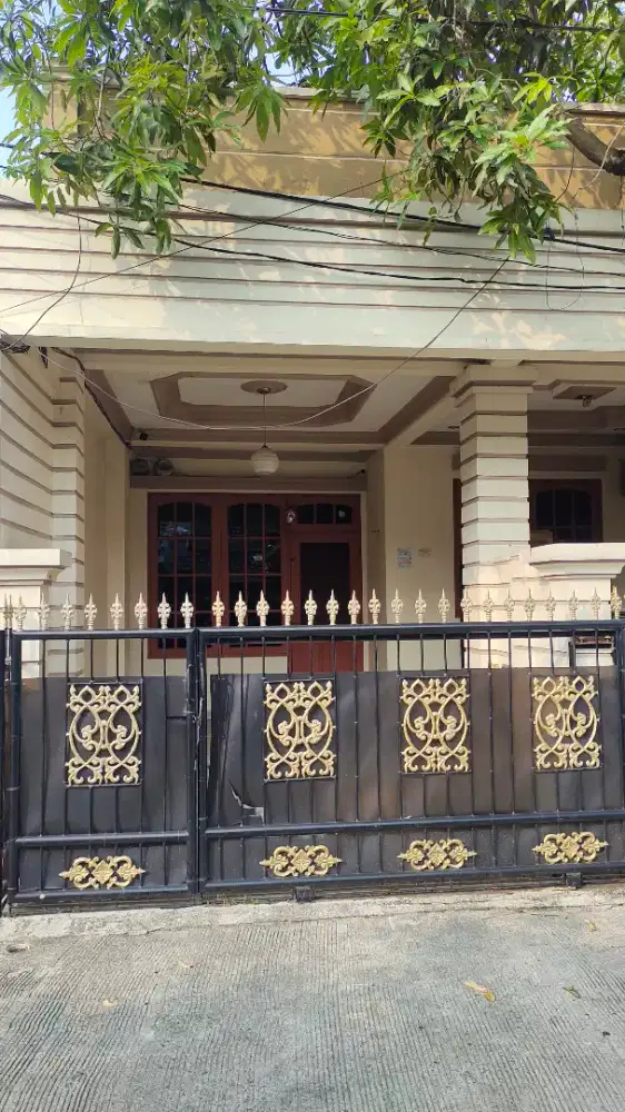 Dijual cepat rumah 2 lantai tanpa perantara